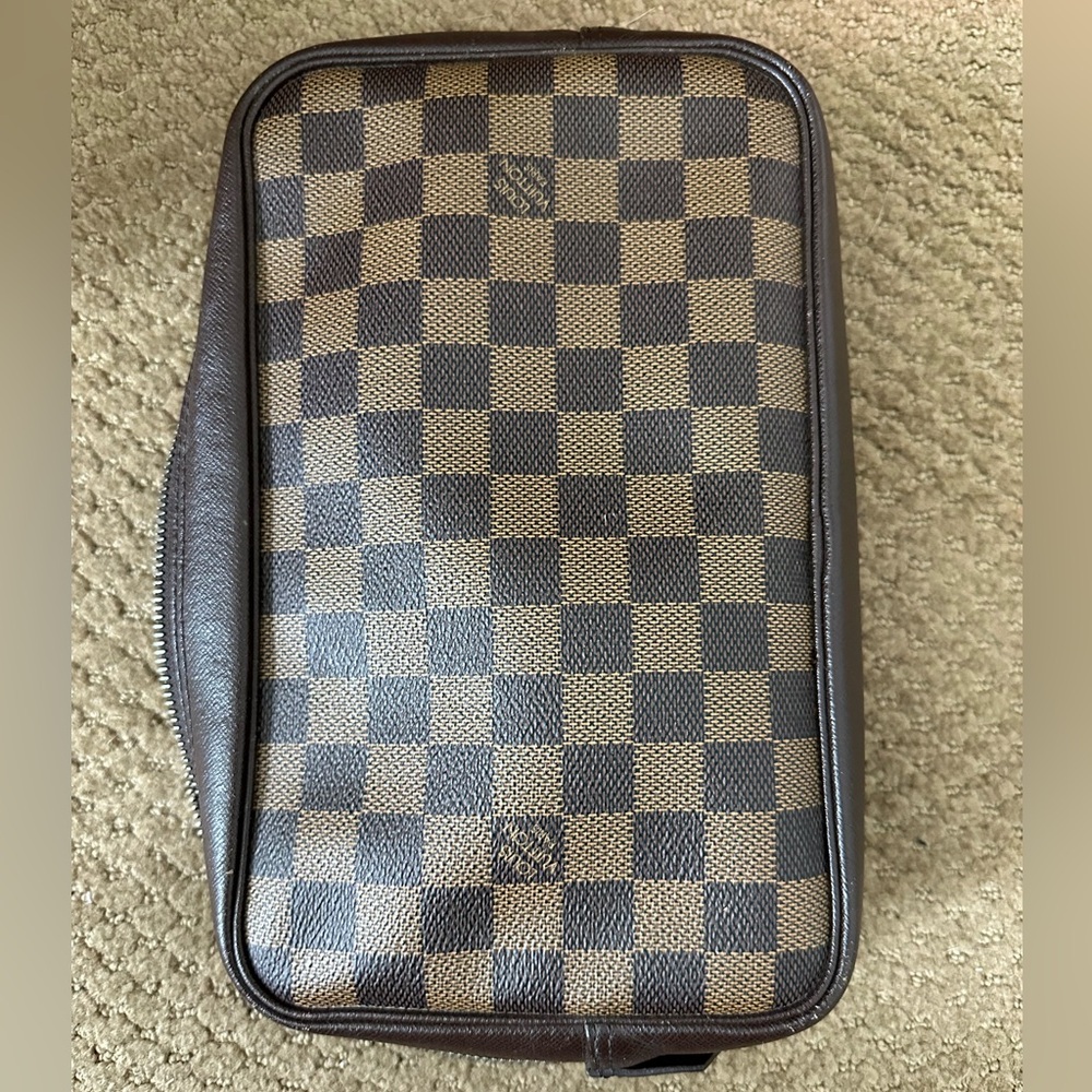 Authentic Louis Vuitton GM Damier Ebene Trousseau Travel Toiletry Bag Cosmetic